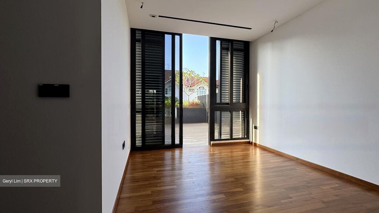 Jalan Loyang Besar (D17), Terrace #498352771